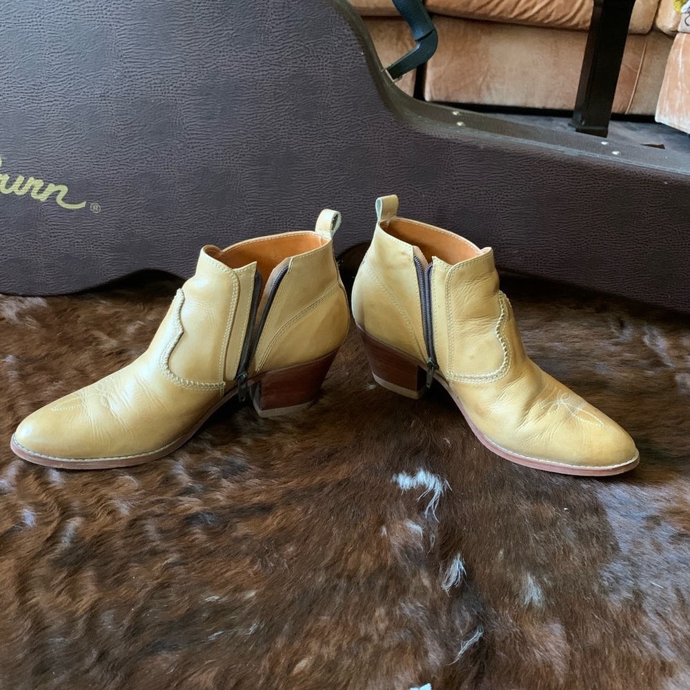 Vintage cowboy ankle length boots